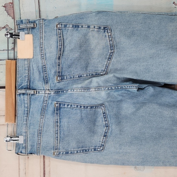Everlane The Cheeky Bootcut Cropped Jean - Picture 6 of 9